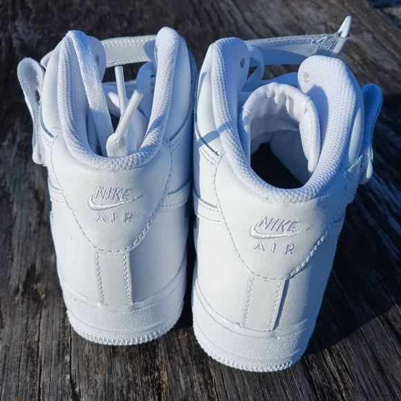 Nike Air Force 1 Lifestyle/Streetwear Shoes Size 7 Youth/8.5 Women - Picture 6 of 9